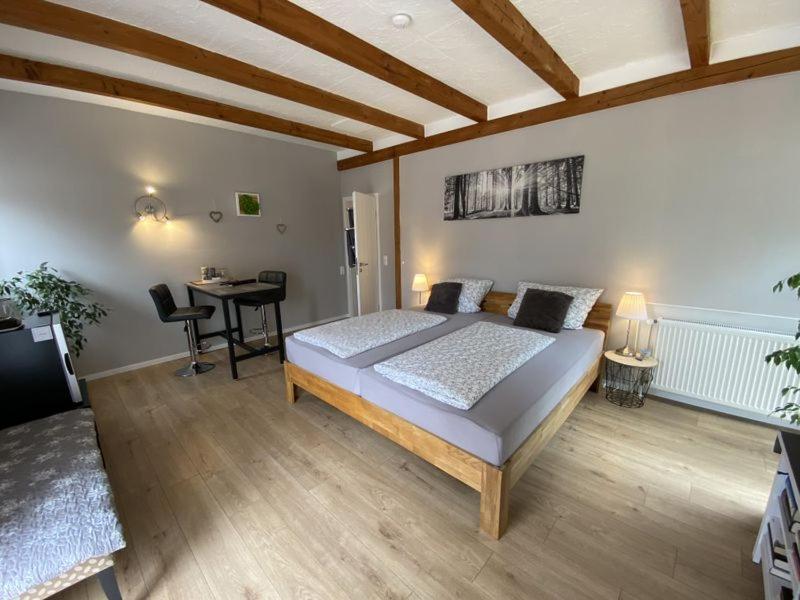 Grosses Doppelzimmer Mit Eigenem Bad Und Kuehlschrank, Frisch Saniert Friedrichskoog Buitenkant foto